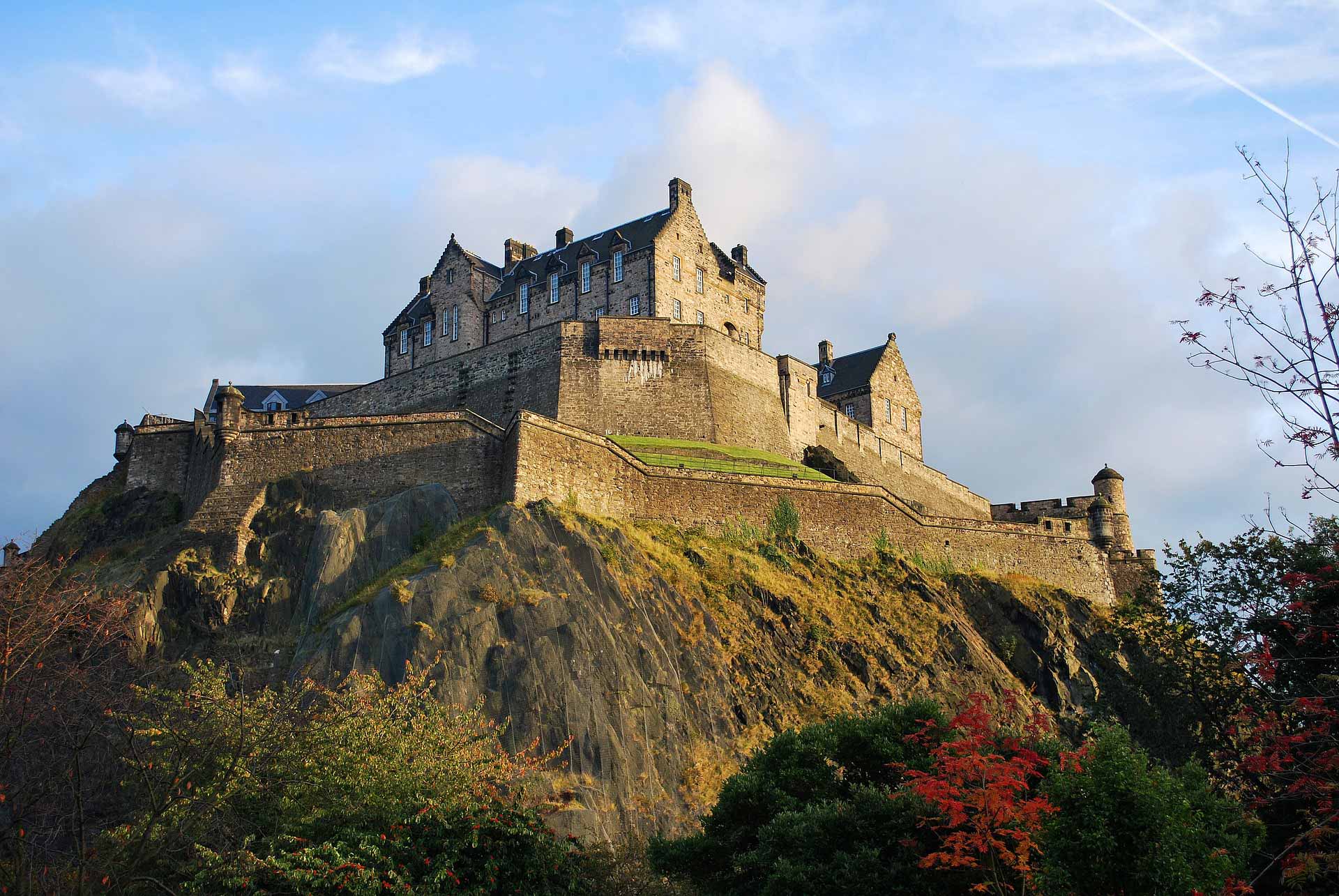 Historic Edinburgh and River Tweed Salmon Adventure
