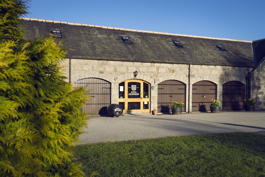 royal-lochnagar-distillery.jpg