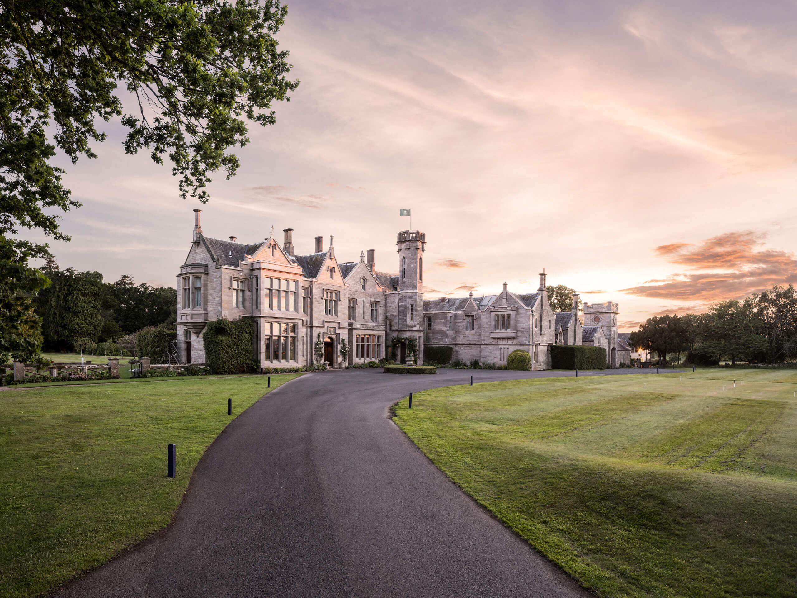 schloss-roxburghe-hotel.jpg